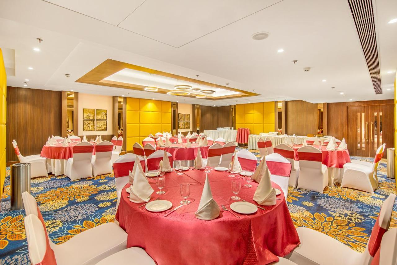 ホテル Golden Tulip ジャランダール エクステリア 写真